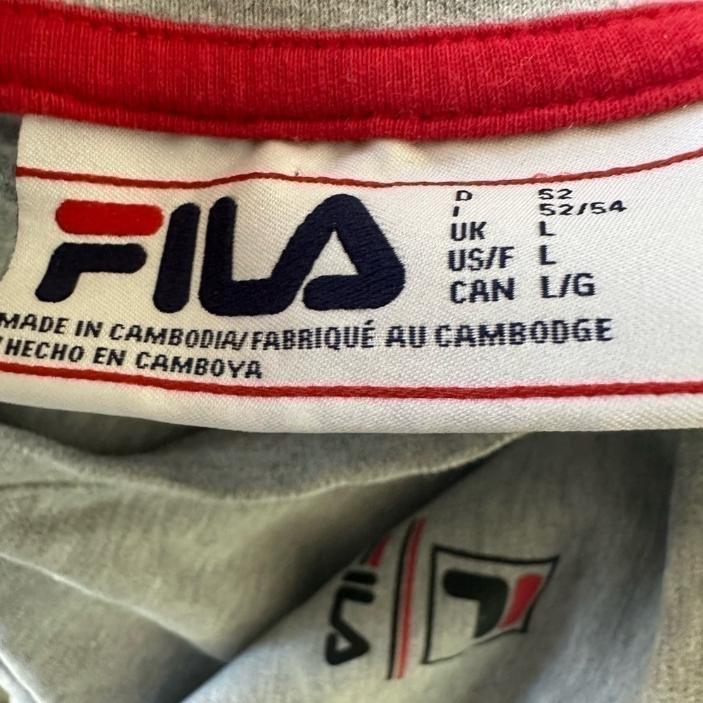 Men’s pre own as is long sleeve Fila brand shirt size Large L - Picture 2 of 4